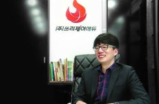 “우리 회사 건물 건축보다  선교사님 숙소가 먼저”… 쓰리제이에듀 존 현 대표의 기부 철학