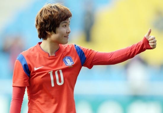 한국 여자 축구 선수 지소연, 세계 주목! 앞으로의 빛나는 가능성 기대됨