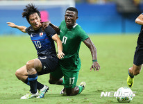 ‘핵이득’인줄 알았더니 이게 웬 망신?… 일본 축구, 나이지리아에 참패