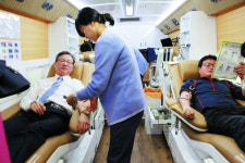 [한국의 공교회-경북 경산중앙교회] 폭염에도 경로당 찾고 ‘양’ 잡아 이웃 사랑 밑천 마련