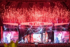 빅뱅 데뷔 10주년 기념 콘서트…국내 최대 6만5000관객과 함께 뜨거웠던 여름 밤