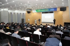 “피상적 교제 아닌 ‘나눔’ 있는 공동체 만드세요”