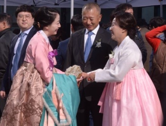 ‘현대가(家) 며느리’ 노현정 전 아나운서… 경조사마다 존재감 ‘톡톡’