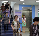 황교안 납신다 또 황제 의전… 차 빼라 강요, 경찰까지 출동