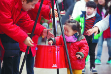 “자선냄비, 우리 교회로 오세요… 채워드릴게요”