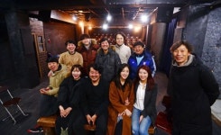 협동조합 방식으로 만든 연극 ‘망원동 브라더스’, 대학로의 새로운 제작 형태로 자리잡을까