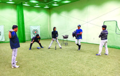 [톡톡！ 우리교회-서울 반포교회의 ‘드림필드’] 교회 지하에 야구연습장… 땀흘리며 소통