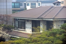 박근혜 집 매수자는 전두환 농장 샀던 홍성열 마리오 회장