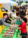 [포토] 서울 성동구에서 열린 봄맞이 한우 숯불구이 축제