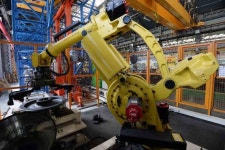 디젤기관차의 종합병원… 첨단 정비로 새 생명