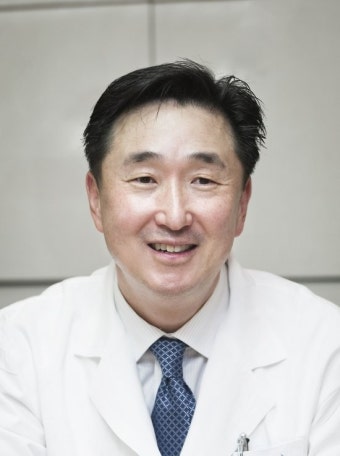 서울대병원 서경석 교수팀, 복강경 간이식 절제술 100례 세계 첫 돌파
