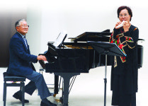 “50년 해로 비결요? 취미와 배려, 신앙 함께해 온 음악이죠”