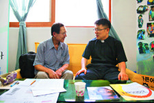 커피 마시고, 공부하고, 쉴 수 있는 교회… 지역 주민에 늘 열린 ‘대조동루터교회’