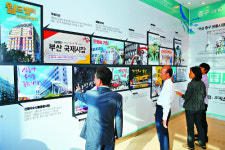 롯데백화점 광복점, 주변 전통시장 홍보나서… “상생 협력으로 원도심 부활하는 계기 될 것”