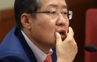 홍준표 “박근혜 탈당, 10월 중순 이후 논의”