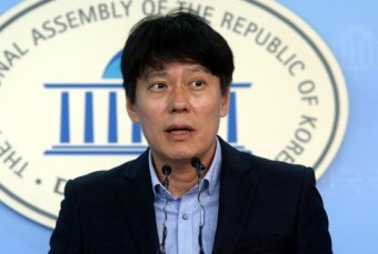 정발위 1차 혁신안 발표하는 한민수 대변인