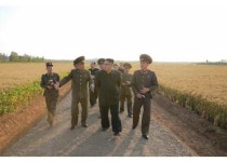 김정은, 군부대 산하 농장 시찰…추석 앞두고 민생 행보
