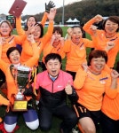 ‘줌마렐라’를 아시나요…용인서 펼쳐지는 여성들의 축구 대잔치   