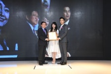 뮤지컬 배우 김소현 손준호 부부 사회복지협 나눔홍보대사 위촉