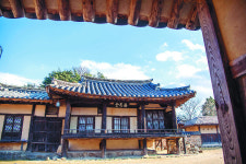 올곧은 지조와 기상이 굽이굽이 흐른다