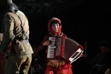 [김건표 교수의 연극이야기] 52. 볼만한 연극 세 편 ‘억척 어멈과 그의 자식들’, ‘망각의 방법’ 프로젝트