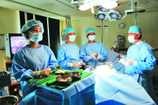 [명의&인의를 찾아서-(138) 대장항문질환 전문 대항병원] 조기대장암 ‘내시경 이용 제거’ 국내 최다 시술