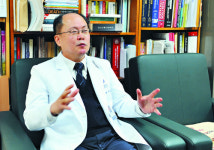 [의사의 길을 묻다-이창걸 호스피스완화의료학회장] “죽음은 가장 중요한 순간… 의미 바로 알자”