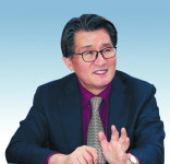 [신년 초대석] 유종필 관악구청장  “지식복지 개척… 도서관·독서동아리 적극 지원”