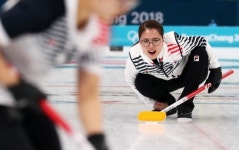 “영미! 영미!” 승승장구 컬링에 환호… ‘영미 신드롬’ 확산