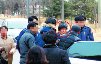 ‘성범죄’ 정명석 만기출소… 신도들 여전히 ‘숭배’
