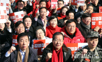 [단독] ‘김영철 투쟁’에 힘받은 홍준표, 28일 중진들과 만찬회동