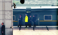 백두혈통만 탄다는 北 1호 열차… 대형TV 등 초호화