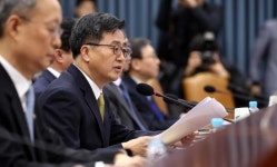 김동연, “군산 등 6곳 고용위기지역”