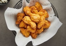 교촌치킨 배달 유료화, 건당 2000원 받기로… ‘치킨값 인상효과’