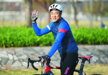 [나만의 건강 노하우-이요한 목사]  “자전거 타며 설교 주제 묵상… 움직이는 기도실이죠”