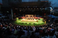 인천종합문화예술회관 야외공연장, 5월부터 9월까지 황금토끼 공연 개최 