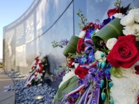 美 메모리얼데이, 꽃다발이 놓인 샌프란시스코 ‘한국전 참전 기념비’