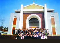 [역경의 열매]  조동진 <23> 北 초청장 보내와 방북, 봉수교회서 예배