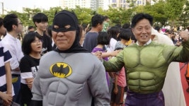 만화 바캉스 막바지 인파 부천에 몰려