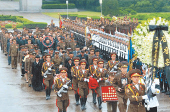 [포토] 김정은, 김영춘 영결식 참석
