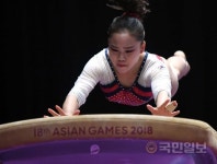 “여홍철 딸 아닌 나!” 여서정, 32년 만에 아시안게임 女기계체조 금메달