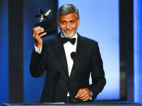 1년에 2670억원… 클루니, 男 배우 수입 1위