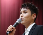 조수미 파크콘서트 리허설하는 슈주 려욱