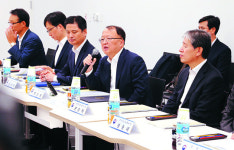 “자영업자·소상공인, 내년 말까지 세무 검증 배제”