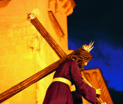 [이창우 박사의 바디 바이블] 우리 어깨에 메어야 할 인생의 짐, 대신 짊어지신 예수님