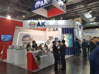 세계를 넘어 우주로...(주)AK의 남다른 포부