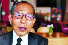 [전정희 선임기자의 샬롬] “분별력이 영성… 십자가의 원수는 되지 맙시다”