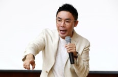 “민족대표 친일파 돌아서, 태화관 룸살롱”… 설민석에 위자료 배상 판결