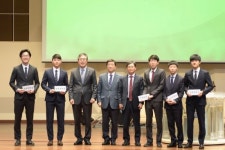 고신 총회 군선교위, 고신대 군종사관후보생에 장학금 전달