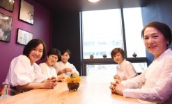 “詩낭송으로 은혜와 감동 드려요”